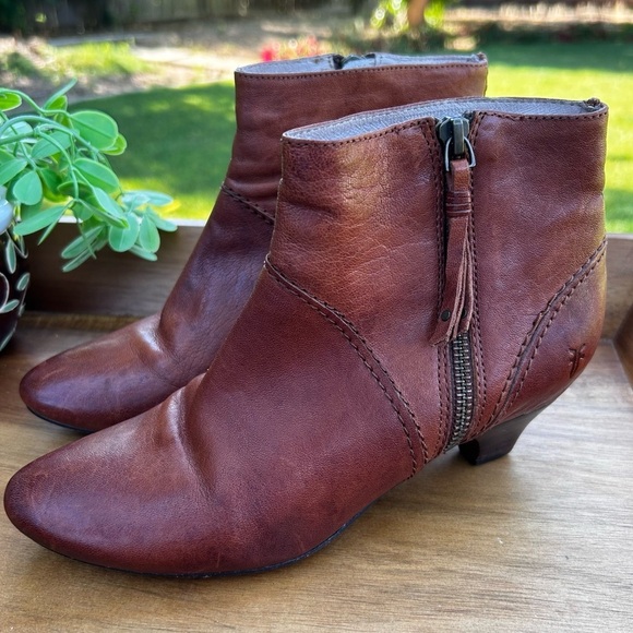 FRYE Steffi Ankle Bootie Side Zip Size 6.5 - Picture 1 of 15